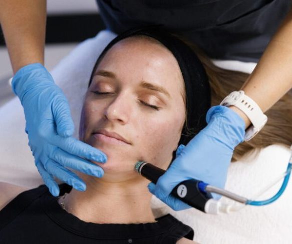 Hydrafacial Treatment Brisbane helps with multiple skin concerns