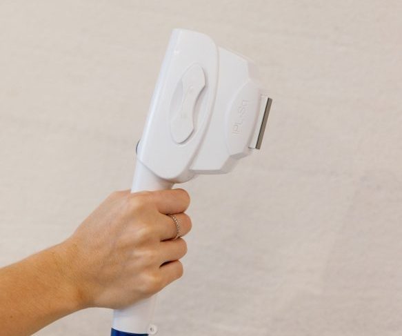 IPL Device to target pigmentation and sun damage. Book a consult for IPL treatment at Queensland Skin and Laser